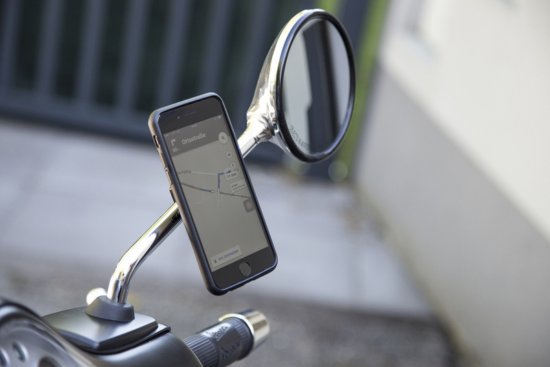 Pack complet SP-CONNECT Moto Bundle fixé sur rétroviseur Samsung S7