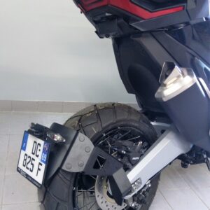 Support de plaque ACCESS DESIGN ''ras de roue'' noir Honda X-ADV