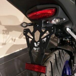 Support de plaque V PARTS noir Yamaha