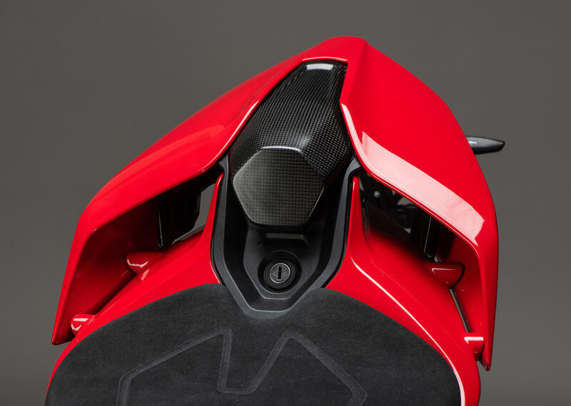 Cache de selle LIGHTECH - carbone